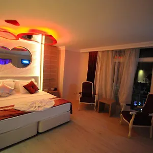 4* Hotel Dora